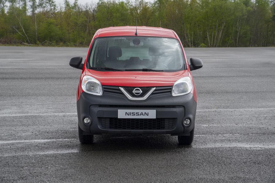  Nissan NV250 Combi 2019 года  (EU) (фото 18 из 24)
